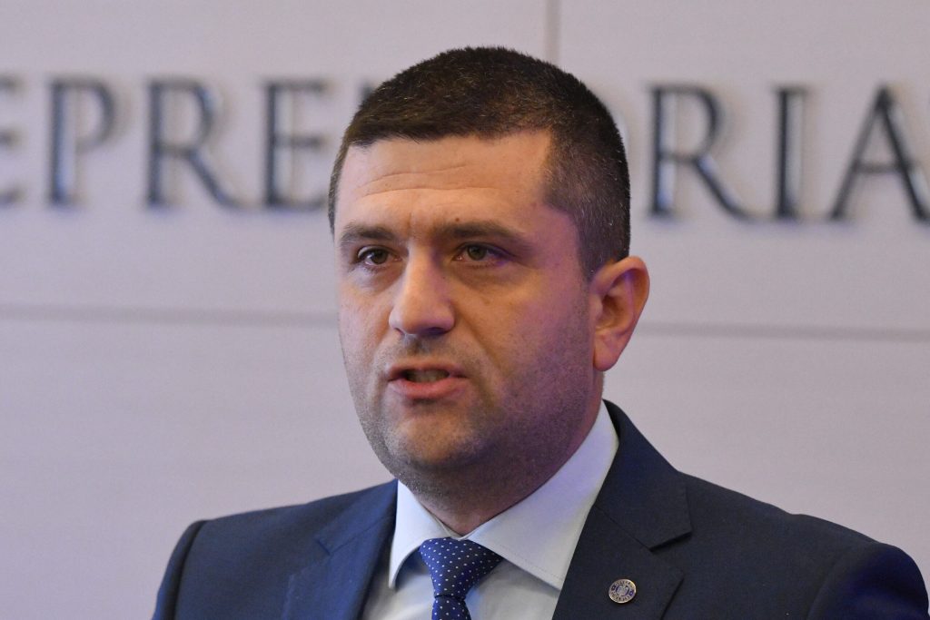 Miruță, despre amenințarea cu bombă din Constanța: Apelul a fost realizat de pe numere din Polonia și Ucraina. 2 Miruta despre ameniarea cu bomba din Constanta Apelul a fost realizat de pe numere din Polonia si Ucraina