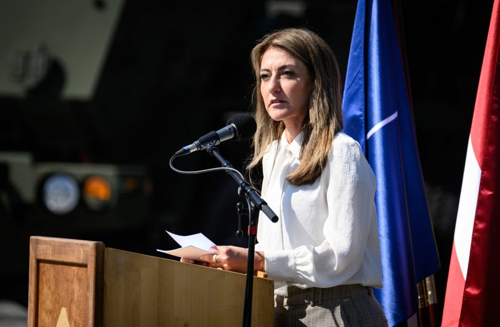 Olanda avertizeaza ca NATO va face presiuni asupra tarilor partnere care nu contribuie suficient la aprare