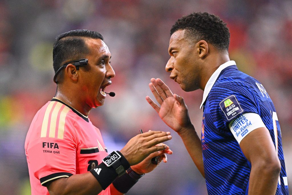 Presa franceză, critici severe la adresa lui Mbappe și a starurilor Franței după eliminarea de la Cupa Mondială: „Surclasați”, „o lecție pe toate fronturile” 2 Presa franceza critici severe la adresa lui Mbappe si a starurilor Frantei dupa eliminarea de la Cupa Mondiala Surclasati o lec tie pe toate fronturile