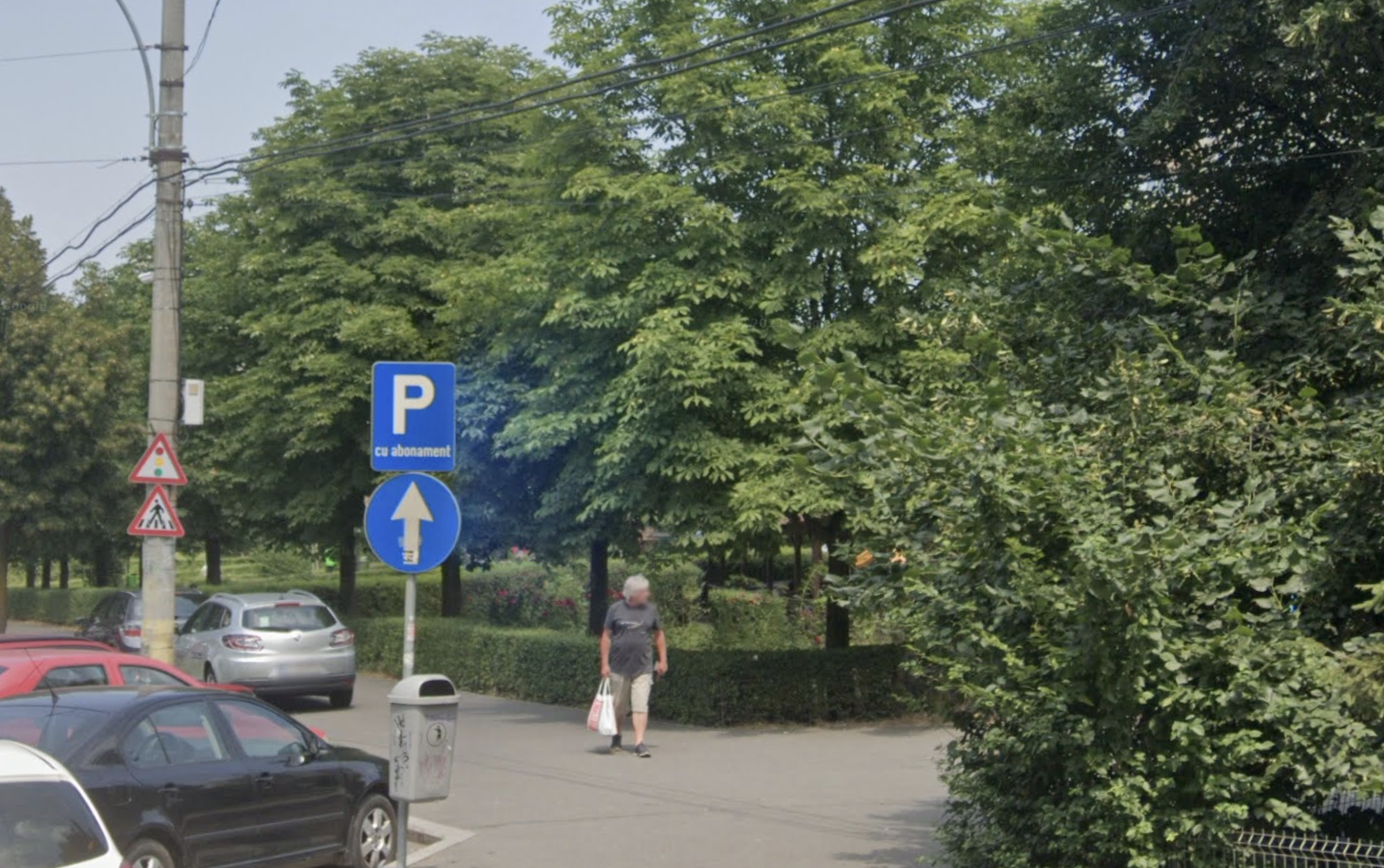 Probleme grave într-un parc din Cluj-Napoca: Locuitorii nu mai tolerează situația de lângă locul de joacă pentru copii. 2 Probleme grave intr un parc din Cluj Napoca Locuitorii nu mai tolereaza situatia de langa locul de joaca pentru copii