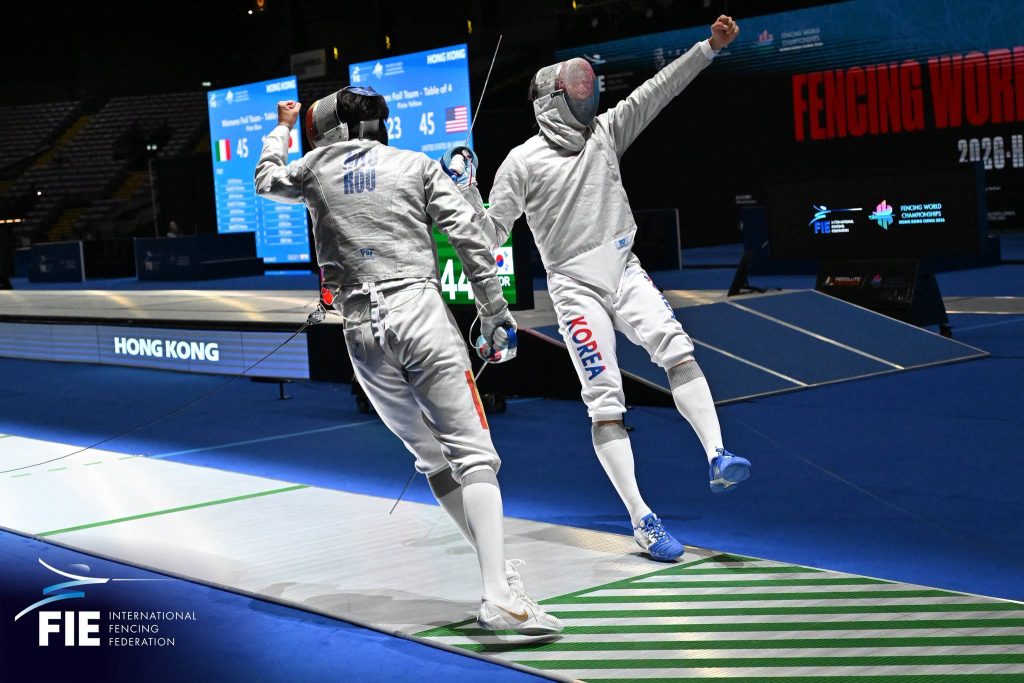 România obține medalia de bronz la proba masculină de sabie pe echipe la Campionatele Mondiale de Scrimă. 2 Romania obtine medalia de bronz la proba masculina de sabie pe echipe la Campionatele Mondiale de Scrima