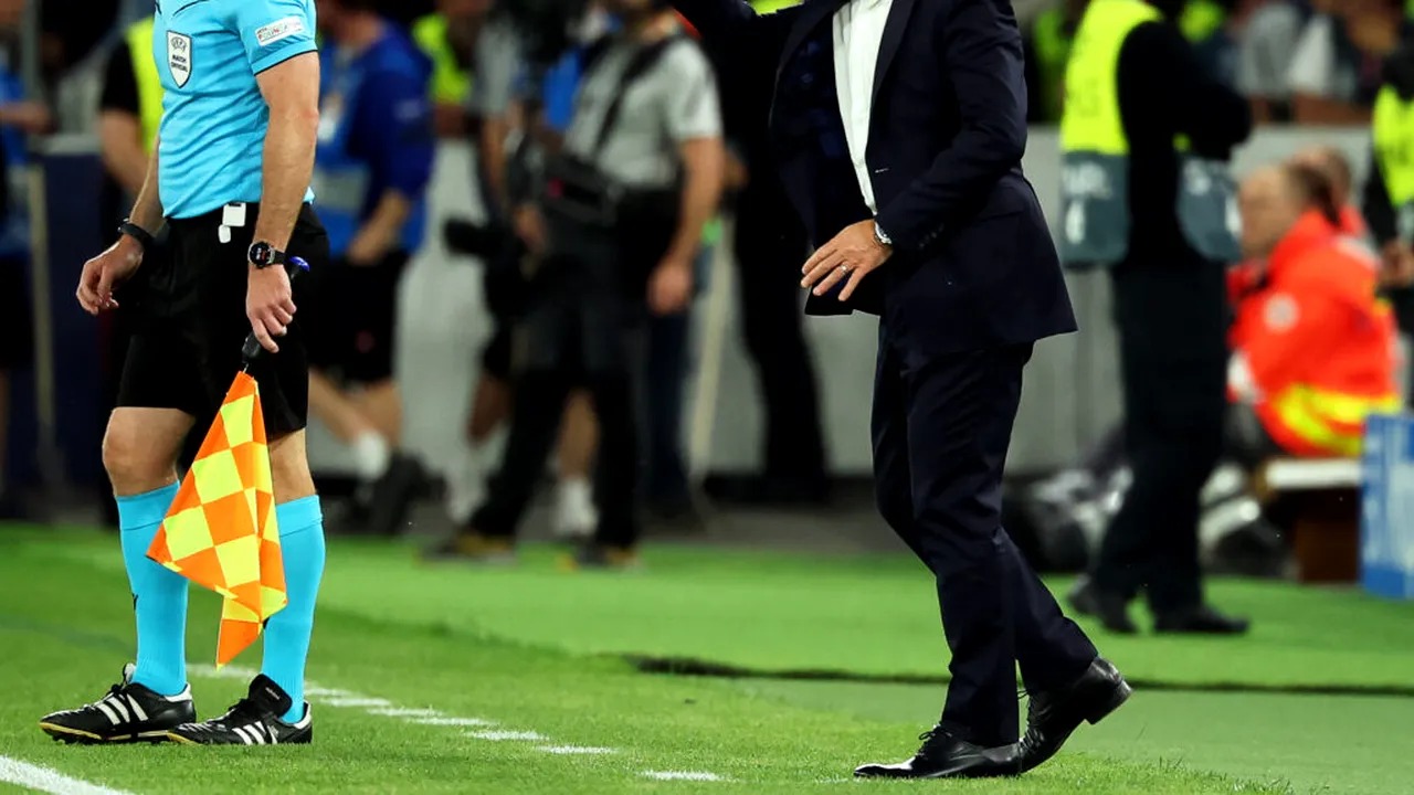 Timpul de odihnă redefinește fotbalul la Cupa Mondială 2026. Antrenorii vorbesc despre o „revoluție” 3 Timpul de odihna redefinete fotbalul la Cupa Mondial 2026 Antrenorii vorbesc despre o revoluie