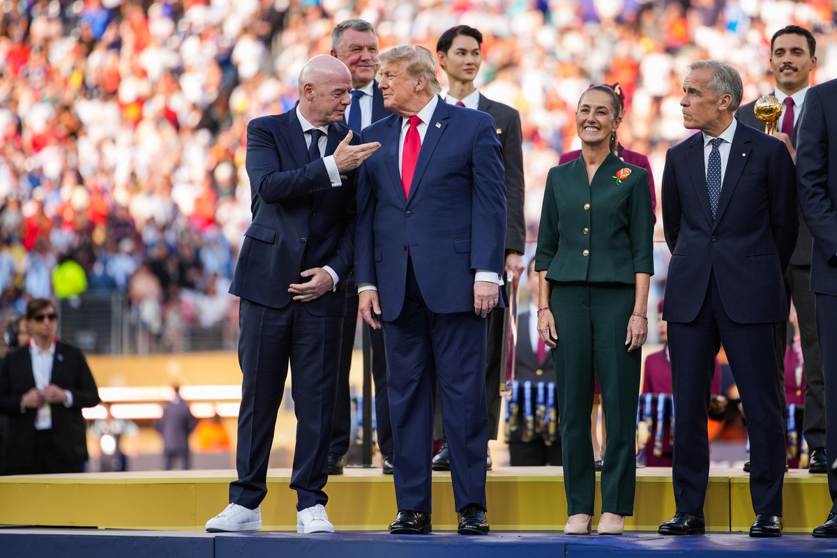 Trump caută oportunități dincolo de Canada și Mexic pentru Gianni Infantino 2 Trump cauta oportunitati dincolo de Canada si Mexic pentru Gianni Infantino