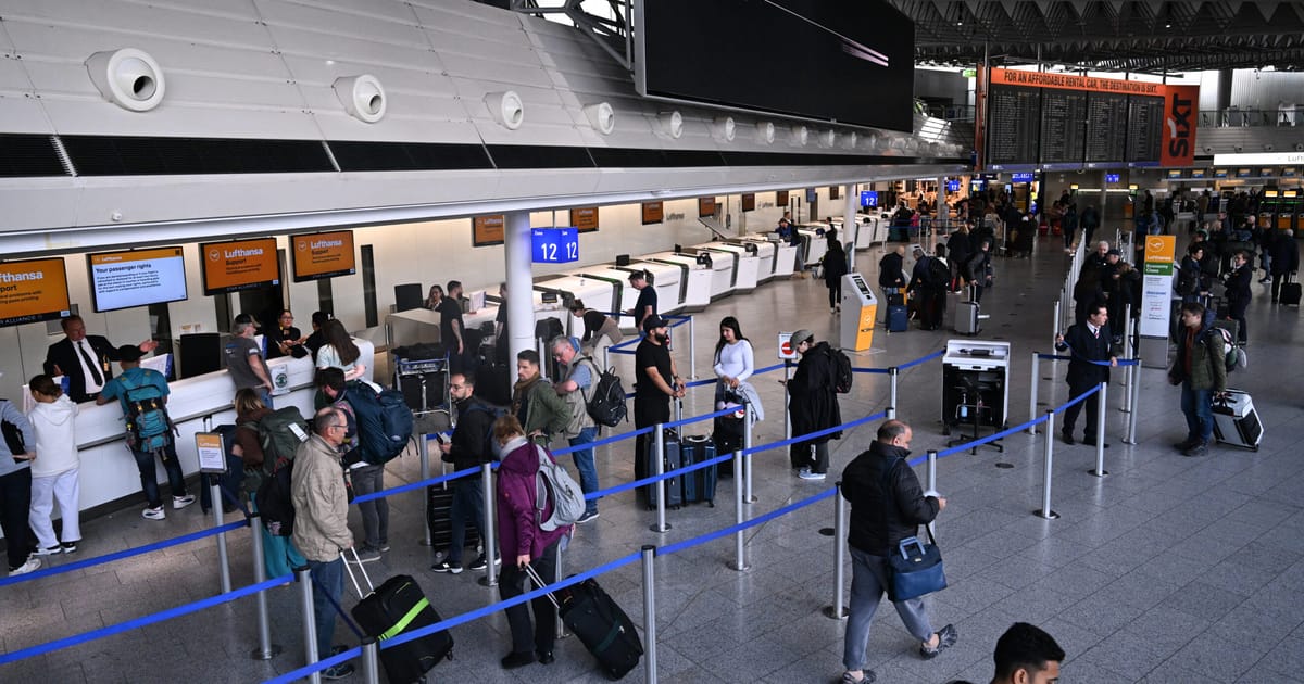 UE inițiază o acțiune pentru a reduce aglomerarea de la aeroport provocată de noul sistem biometric. 2 UE initiaza o actiune pentru a reduce aglomerarea de la aeroport provocata de noul sistem biometric