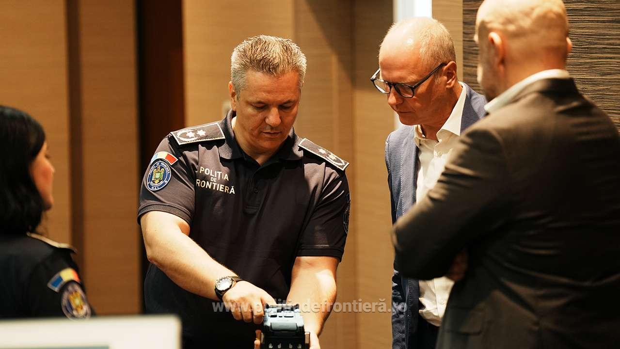 Vizita oficială în România a unei delegații Frontex. Discuțiile s-au concentrat pe participarea în proiectele europene. 2 Vizita oficiala in Romania a unei delegatii Frontex Discutiile s au concentrat pe participarea in proiectele europene