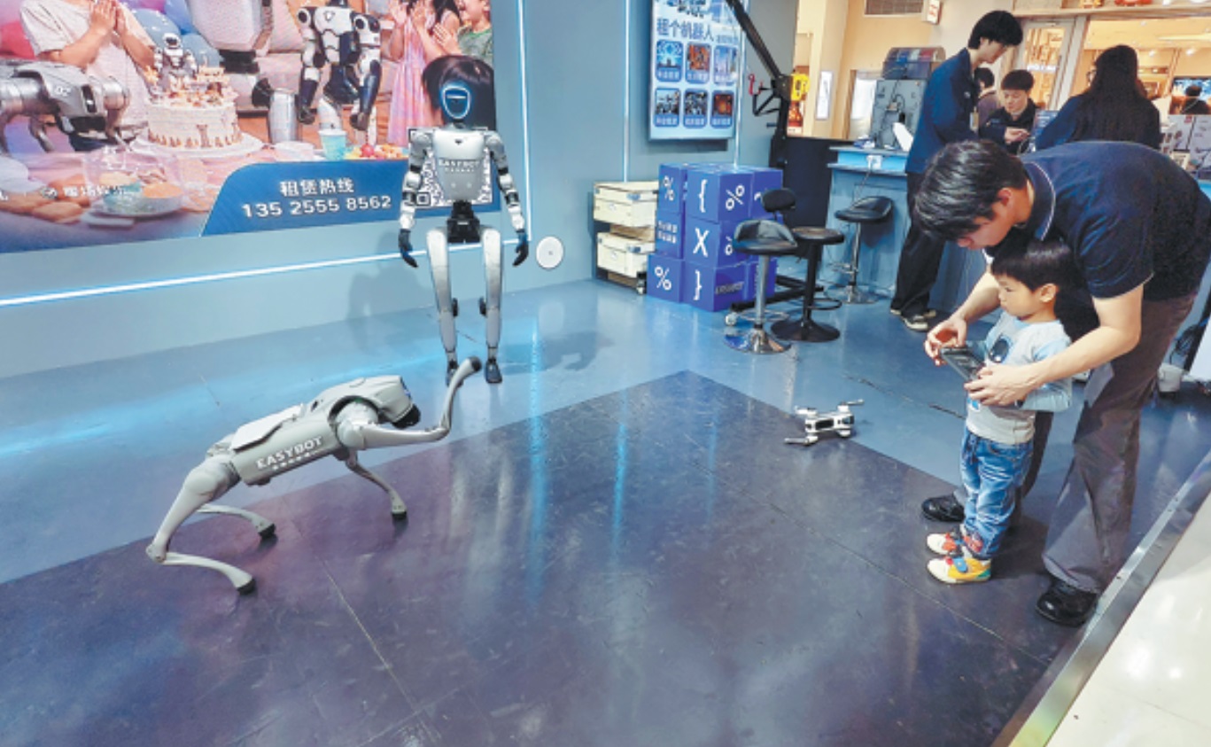 Noua afacere în expansiune din China: roboții umanoizi pot fi închiriați pe zi. 2 noua afacere in expansiune din china roboii umanoizi pot fi inchirii pe zi