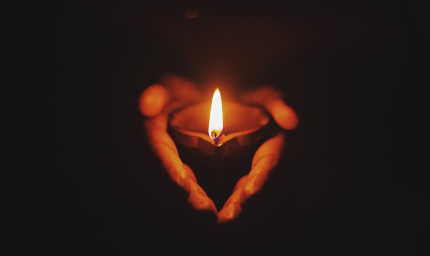 Tragedie la Cluj! Un bărbat de 39 de ani a fost găsit mort în apartament: A fost descoperit de un membru al familiei, după ce a fost inactiv timp de o zi întreagă. 2 tragedie la cluj un barbat de 39 de ani a fost gasit mort in apartament a fost descoperit de un membru al familiei dupa ce a fost inactiv timp de o zi intreaga