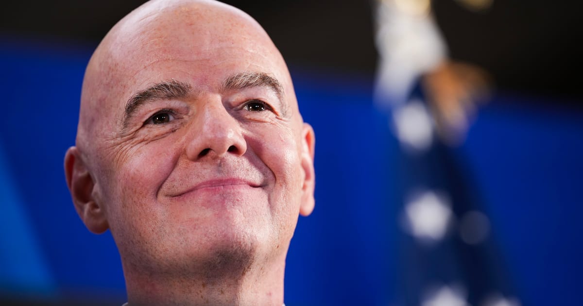 Andy Burnham ii solicita lui Gianni Infantino presedintele FIFA sa isi dea demisia