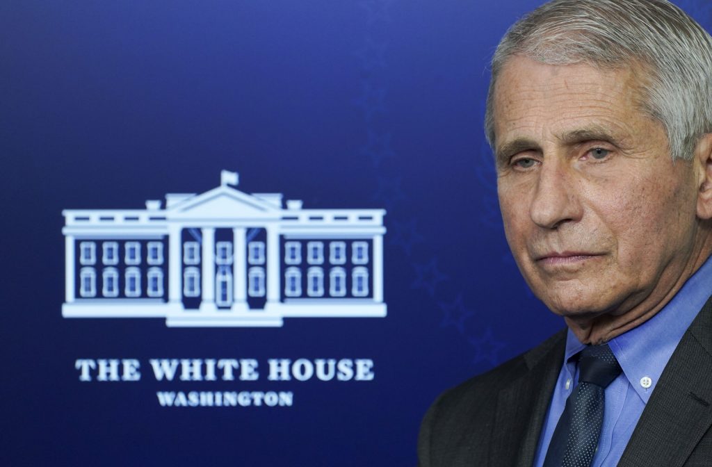Anthony Fauci a evitat să răspundă la întrebări despre COVID de peste 100 de ori. Acum se confruntă cu riscul de a fi urmărit penal. 2 Anthony Fauci a evitat sa raspunda la intrebari despre COVID de peste 100 de ori Acum se confrunta cu riscul de a fi urmarit penal