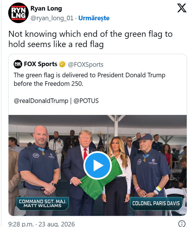 Bwahahaha Acest idiot nu stie cum se flutura un steag Trump criticat pentru faptul ca nu stie sa fluture un steag