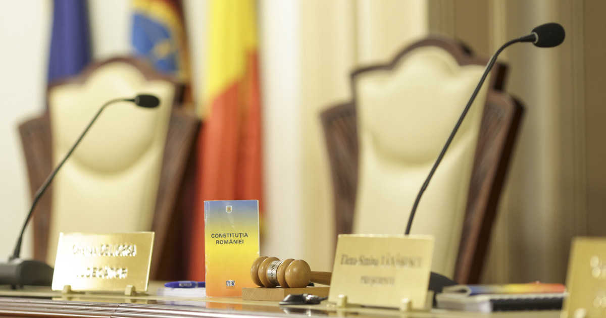 CCR examinează astăzi noua Lege ANI. Mandatele aleșilor și declarațiile de avere ale partenerilor, în... 2 CCR examineaza astazi noua Lege ANI Mandatele alese lor si declaratiile de avere ale partenerilor in
