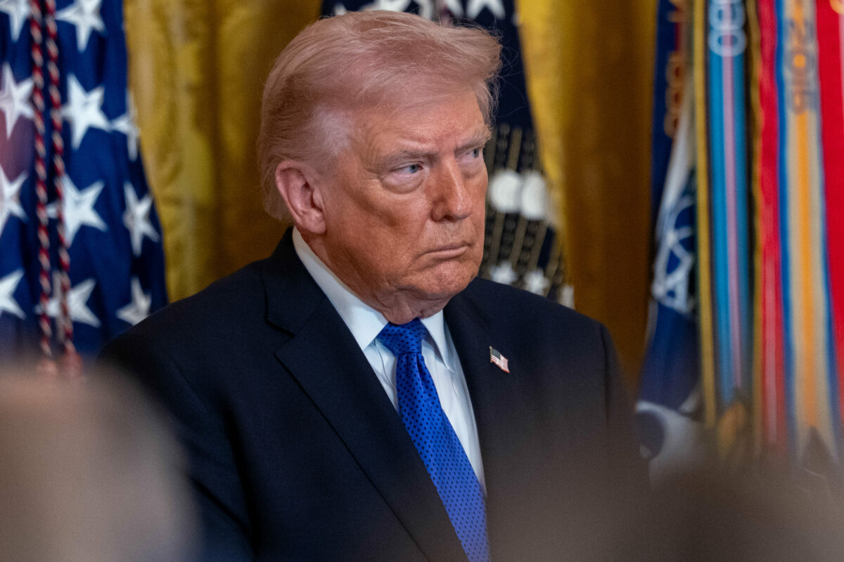 Capital One: Conturile lui Donald Trump au fost închise din cauza unor suspiciuni de spălare de bani. 2 Capital One Conturile lui Donald Trump au fost inchise din cauza unor suspiciuni de spalare de bani