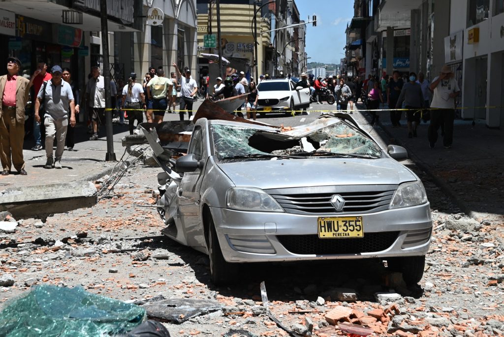 Cutremurul devastator din Columbia a dat naștere unei noi teorii a conspirației: HAARP, acuzat că a provocat seismul. 2 Cutremurul devastator din Columbia a dat nastere unei noi teorii a conspiratiei HAARP acuzat ca a provocat seismul