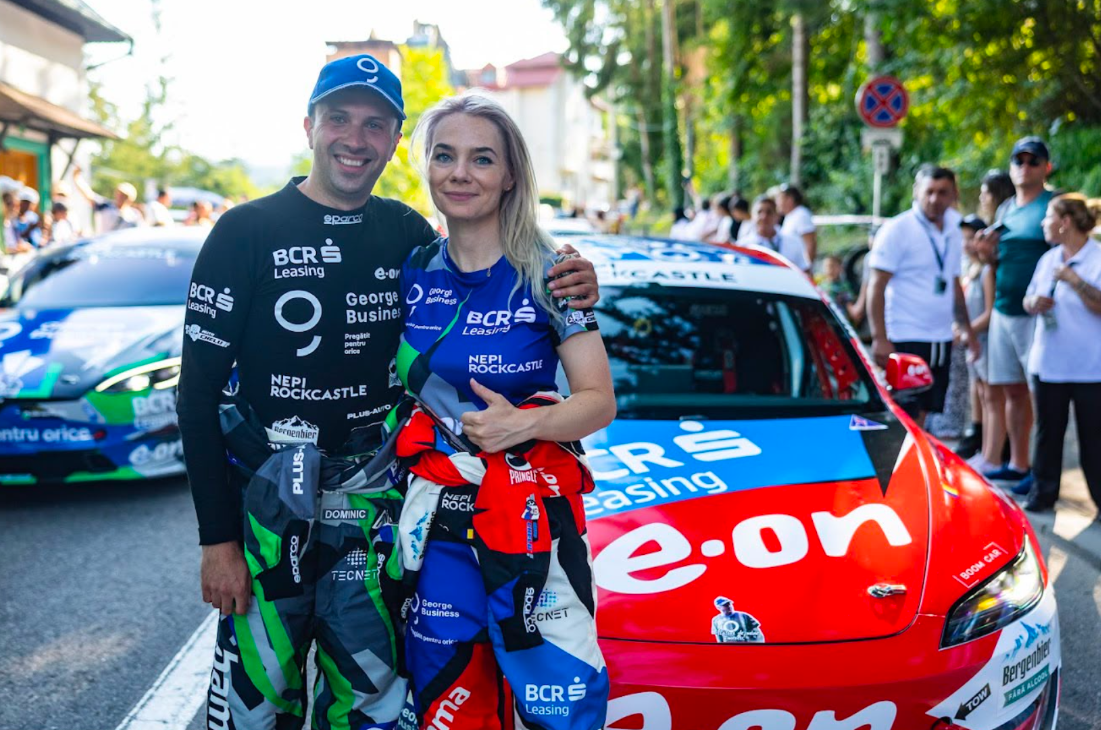 Dominic Marcu, impresionant la cursa de acasă. Iubita sa a participat pentru prima dată pe traseul de la Sinaia. 2 Dominic Marcu impresionant la cursa de acasa Iubita sa a participat pentru prima data pe traseul de la Sinaia