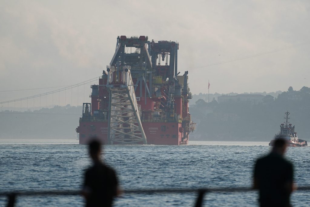 Doua nave civile au fost atacate in Marea Neagra Turcia isi exprima ingrijorarea fata de siguranta transportului maritim
