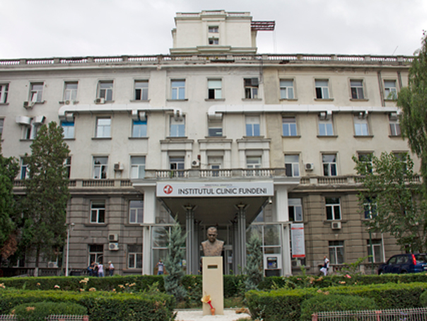 Incendiu la Institutul Clinic Fundeni 37 de pacienti evacuati de la etajul 3