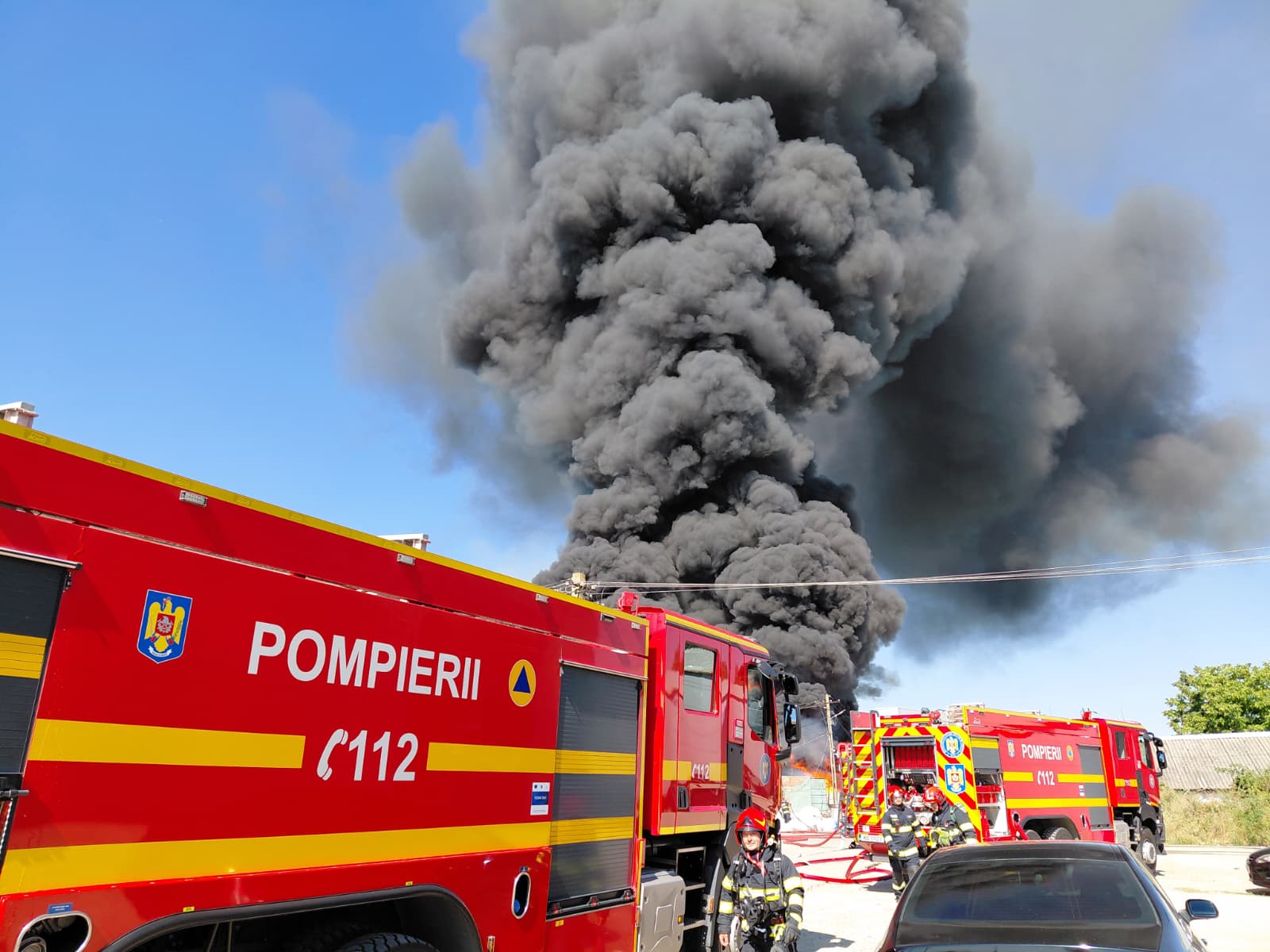 Incendiu pe Autostrada A3 București-Brașov. Traficul este blocat spre Brașov, în zona Moara Vlăsiei. 2 Incendiu pe Autostrada A3 Bucuresti Brasov Traficul este blocat spre Brasov in zona Moara Vlasiei