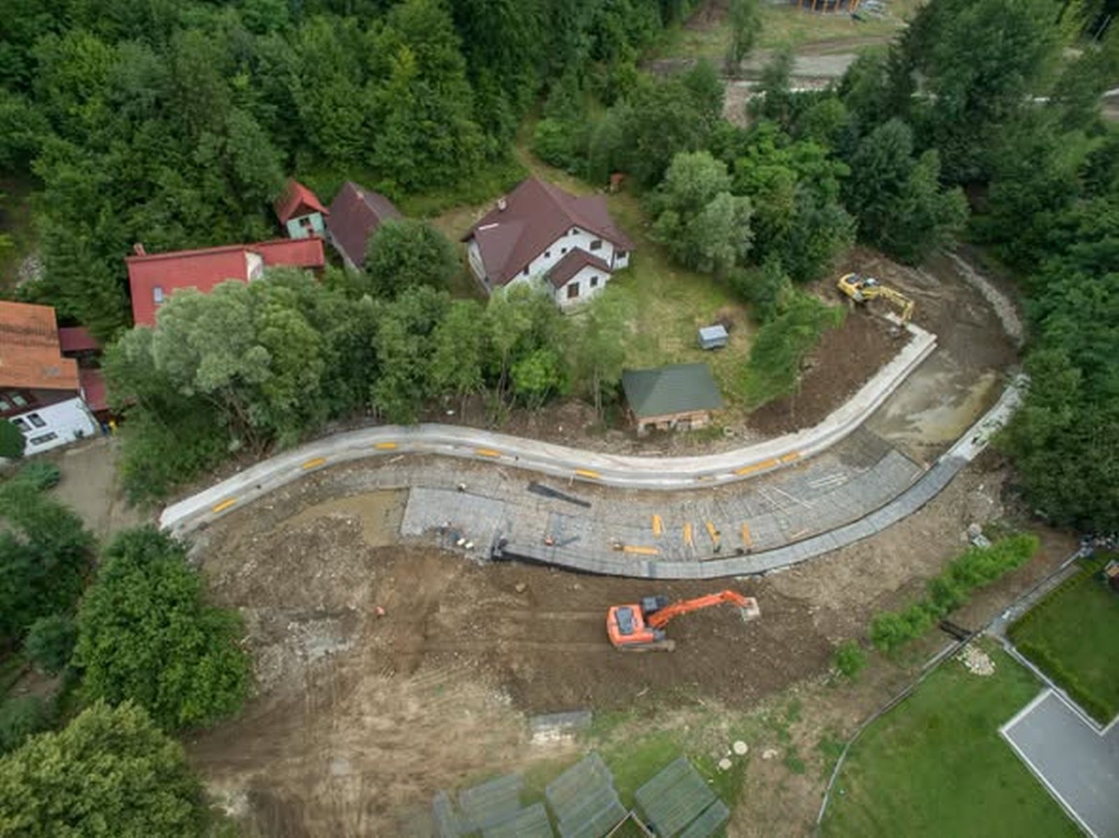 Investiții de 33 de milioane de lei pe râul Sucevița și doi afluenți. Ce zone vor beneficia de protecție. 4 Investitii de 33 de milioane de lei pe raul Sucevita si doi afluenti Ce zone vor beneficia de protectie