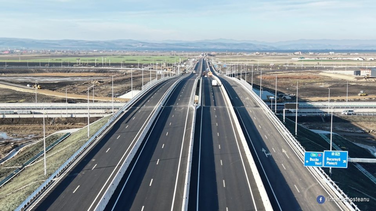 Masina pe contrasens pe Autostrada Moldovei La volan se afla un sofer in varsta de 86 de ani
