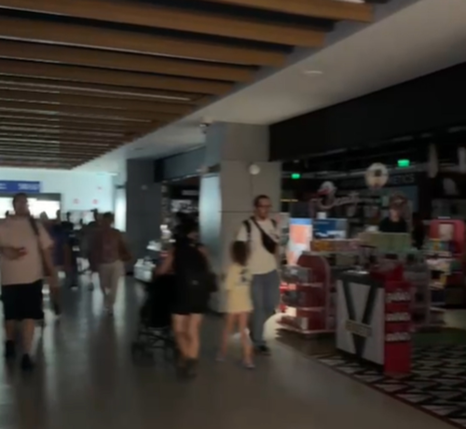 Pan de curent semnificativ n Bucuresti Alimentarea cu energie electric a fost oprit inclusiv la Aeroportul Otopeni
