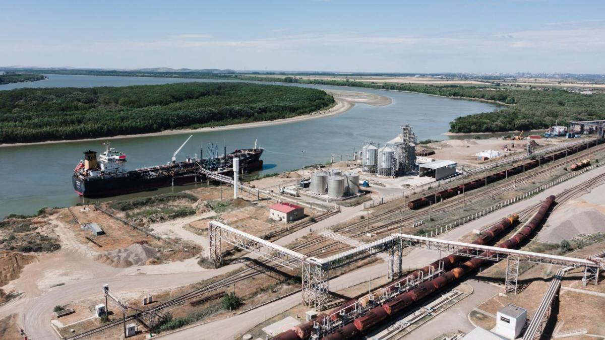 Rusia acuză România de „sprijin militar direct” pentru Ucraina, exprimând suspiciuni cu privire la Portul Giurgiulești. 4 Rusia acuza Romania de sprijin militar direct pentru Ucraina exprimand suspiciuni cu privire la Portul Giurgiulesti