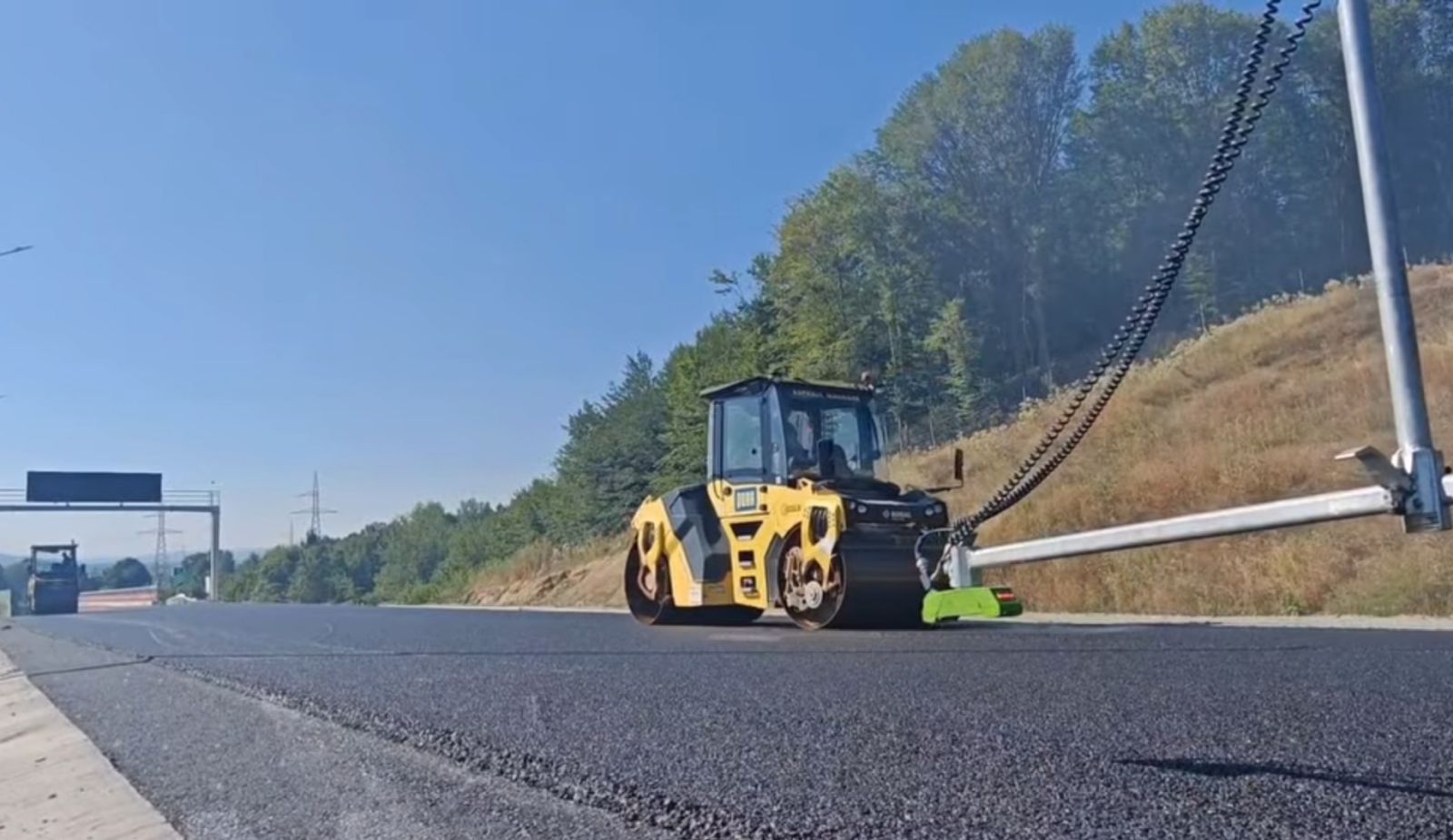 Șoferii primesc o veste bună: un nou tronson al Autostrăzii Sibiu-Pitești ar putea fi deschis anul acesta. 2 Soferii primesc o veste buna un nou tronson al Autostrazii Sibiu Pitesti ar putea fi deschis anul acesta