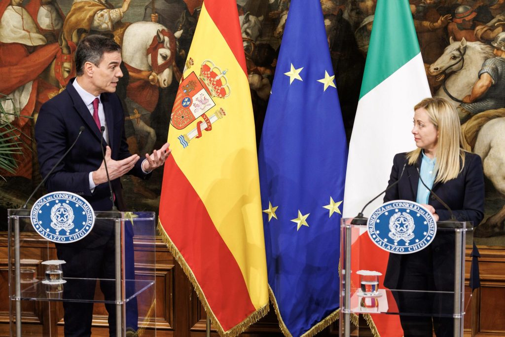 Spania ameninta Italia cu masuri de raspuns dupa ce au fost impuse controale la frontiera din cauza crizei din Ceuta