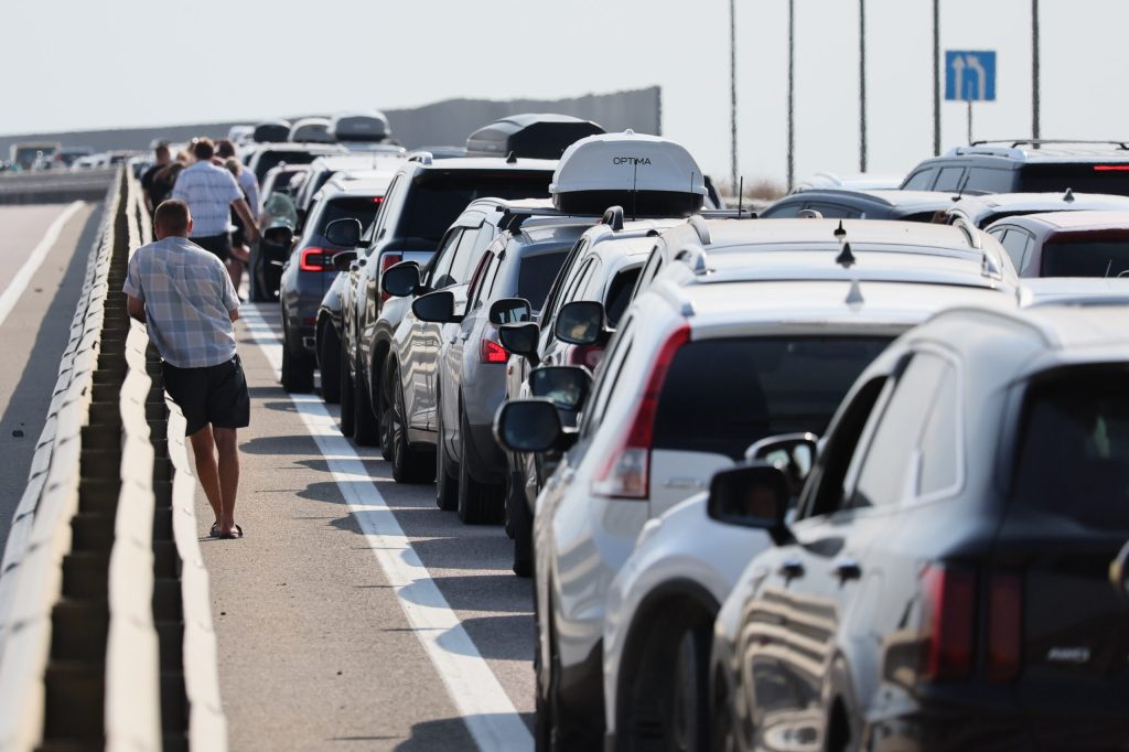 Trafic intens spre litoral si munte Unde se circula mai greu