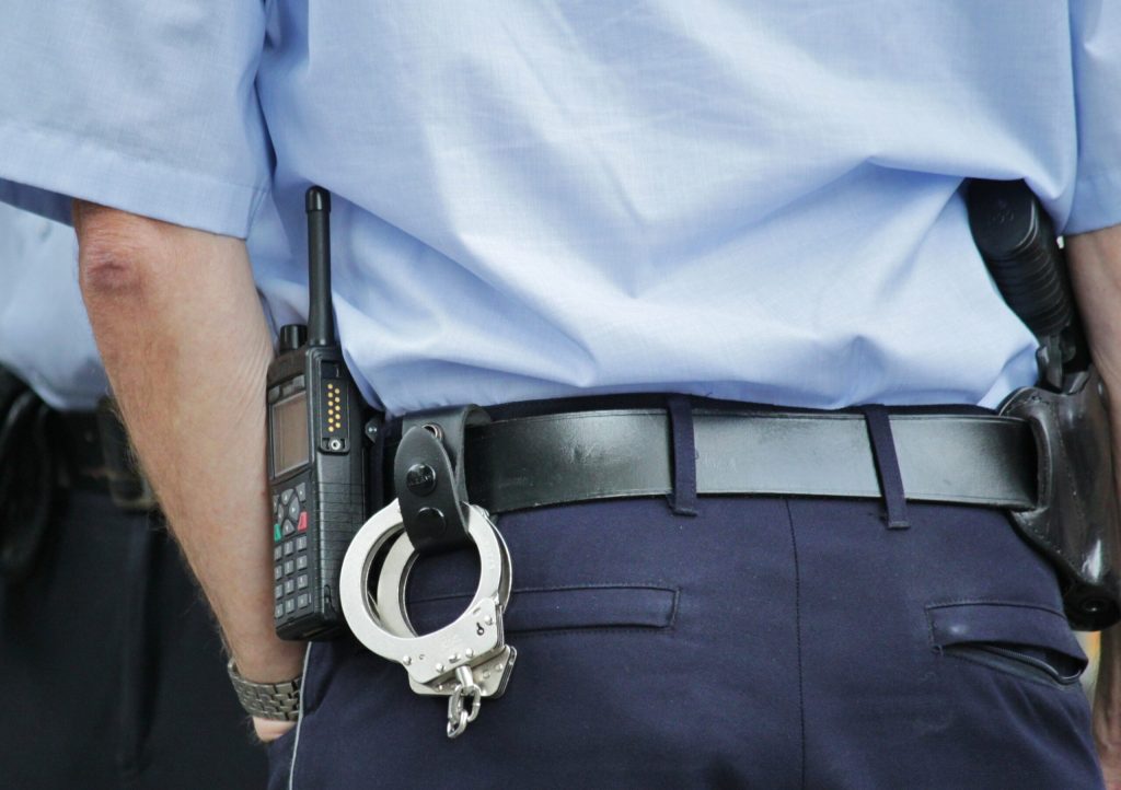 Un barbat cautat international pentru talharie a fost prins dupa o urmarire in Bucuresti