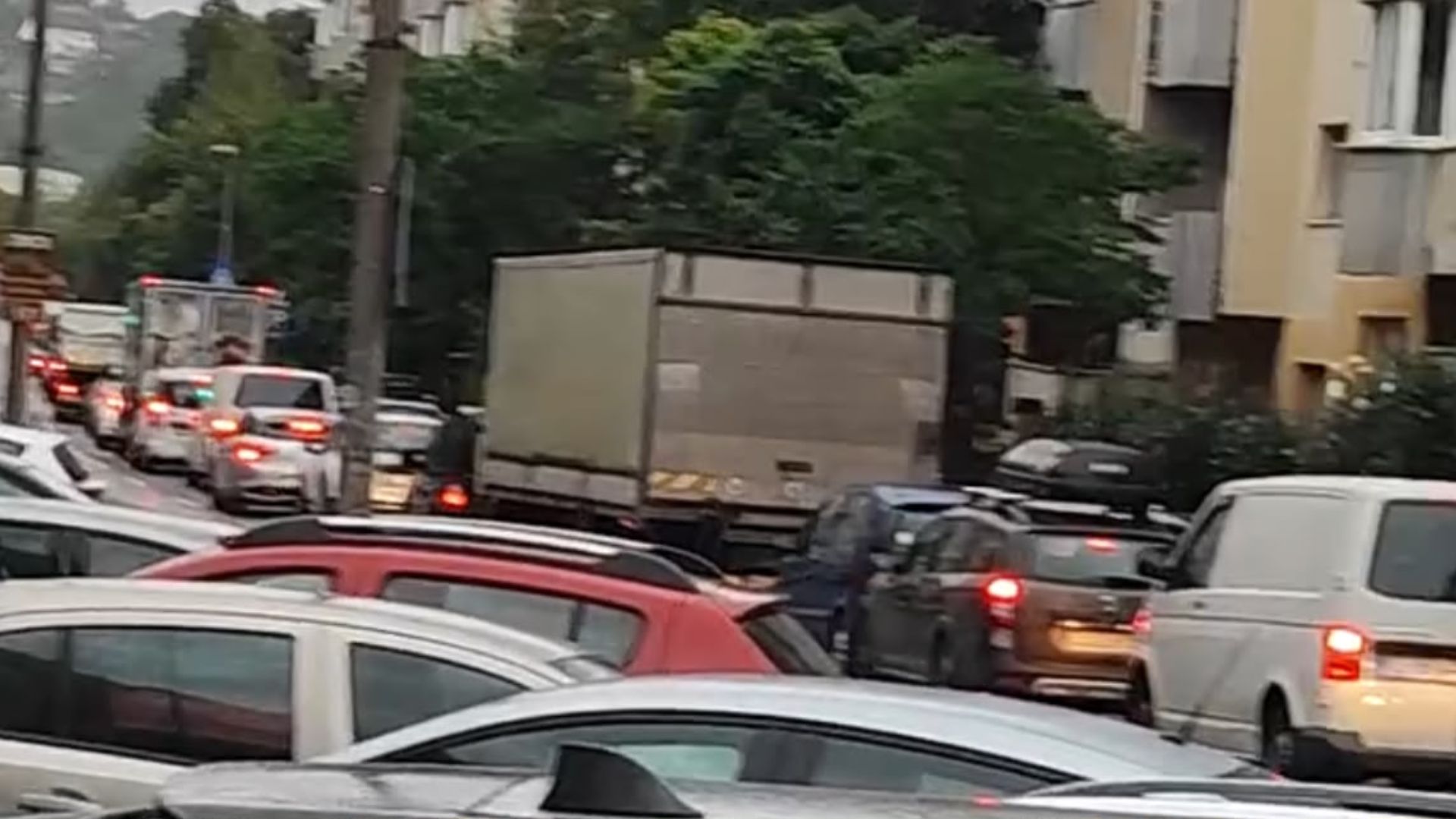 Un clujean cere modificari drastice in traficul din Grigorescu Strada Donath actioneaza practic ca o artera de trafic intens Ce solicita de la Primarie