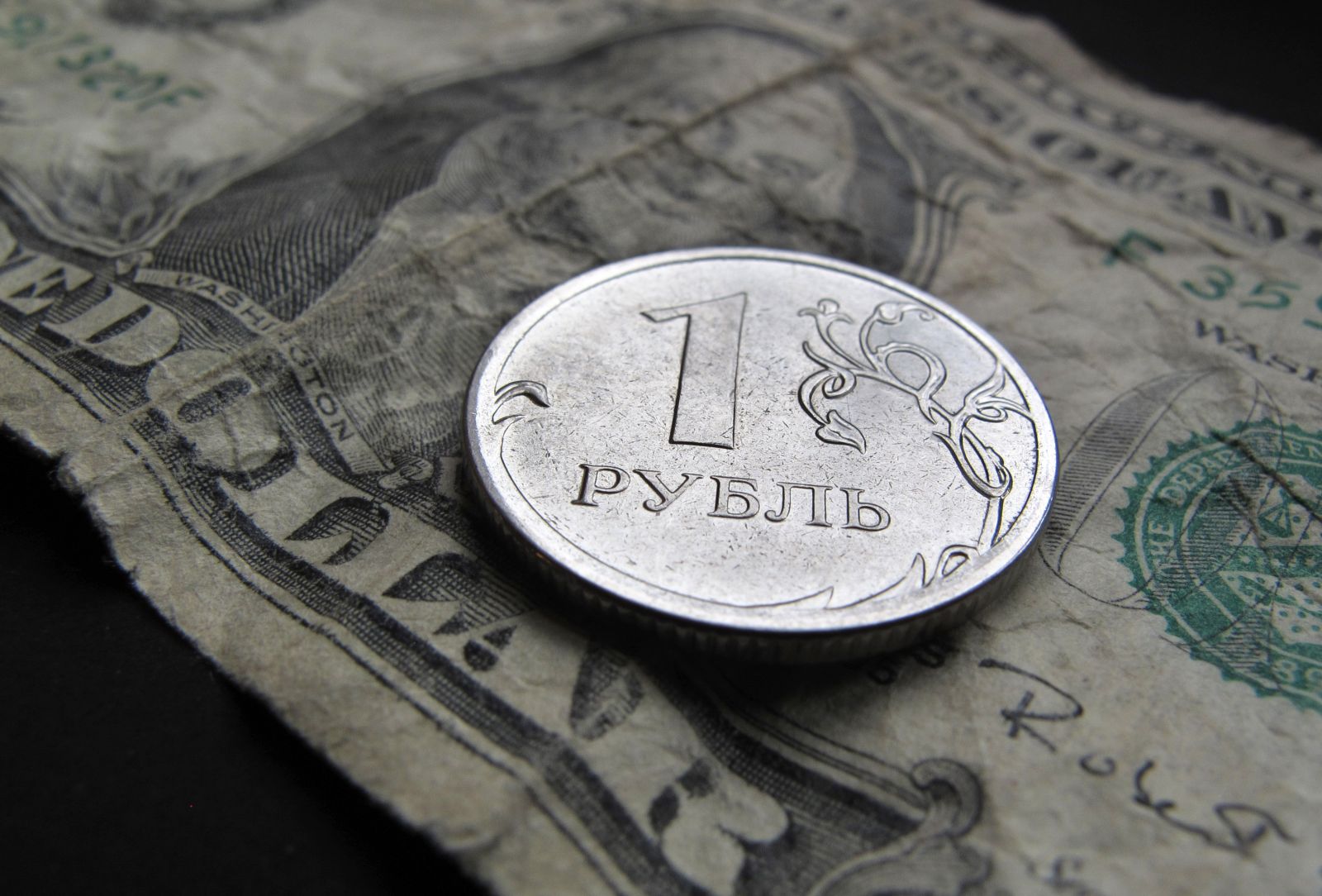 Un economist rus de rang inalt destituit dupa o declaratie controversata Nu vom invinge in competitia economica cu Ucraina