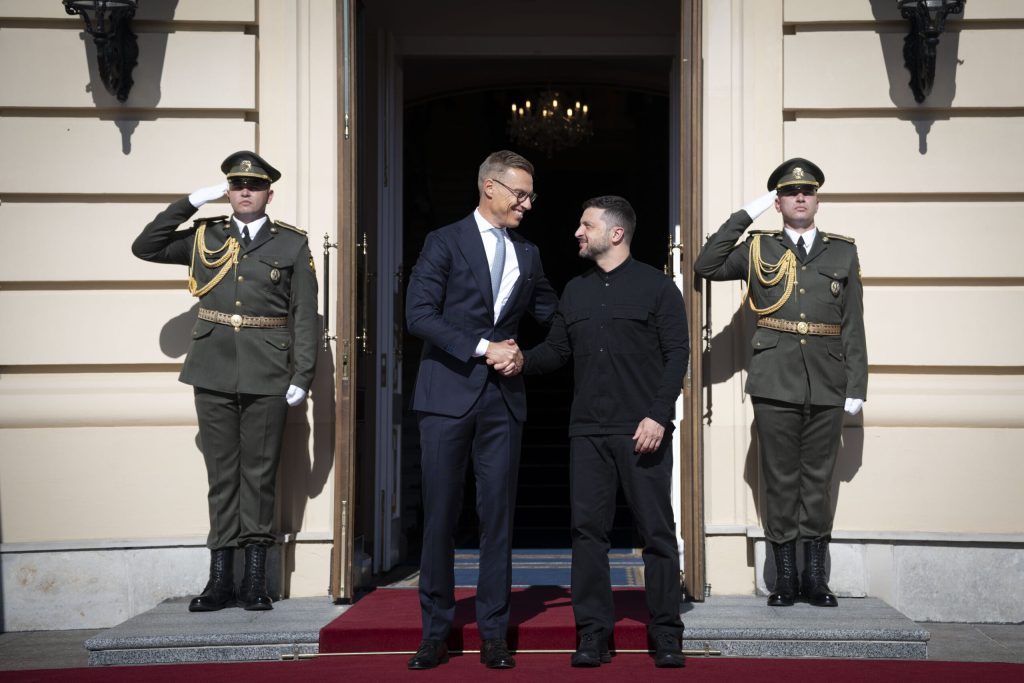 „Un nou pas”. Zelenski anunță finalizarea acordurilor între producătorii de armament din Finlanda și Ucraina. 2 Un nou pas Zelenski anunta finalizarea acordurilor intre producatorii de armament din Finlanda si Ucraina