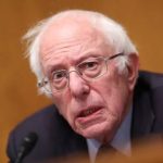 Un senator american i a cerut lui Elon Musk clarificari Daca robotii ne inlocuiesc locurile de munca cine va asigura hrana si locuintelel