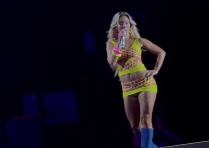 VIDEO Miscari Zarei Larsson care au captivat clujenii Spectacol de neuitat in fata unui stadion plin de fani romani si straini