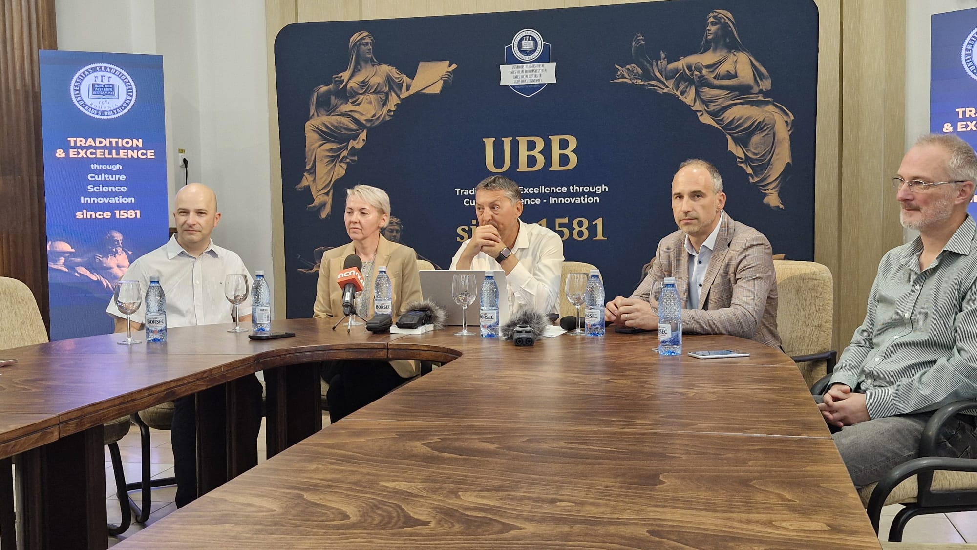 VIDEO UBB Cluj starneste din nou emotii Peste 13000 de studenti si au confirmat locul la admitere Care este cea mai populara facultate din Cluj