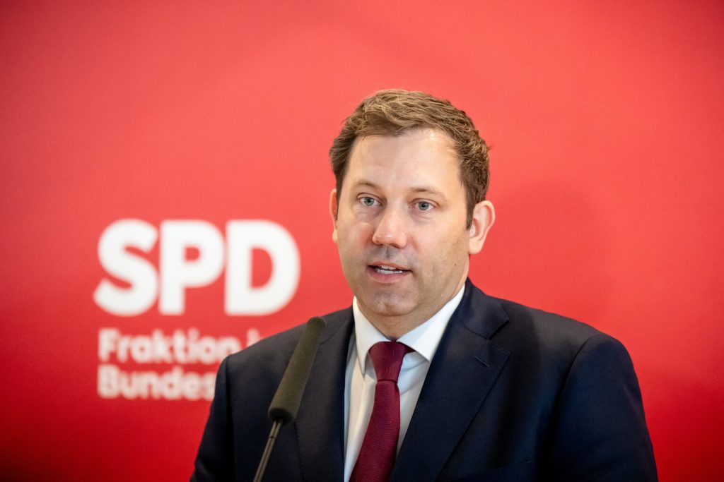 Vicecancelarul Germaniei sugereaza interzicerea Afd partidul care conduce in sondaje