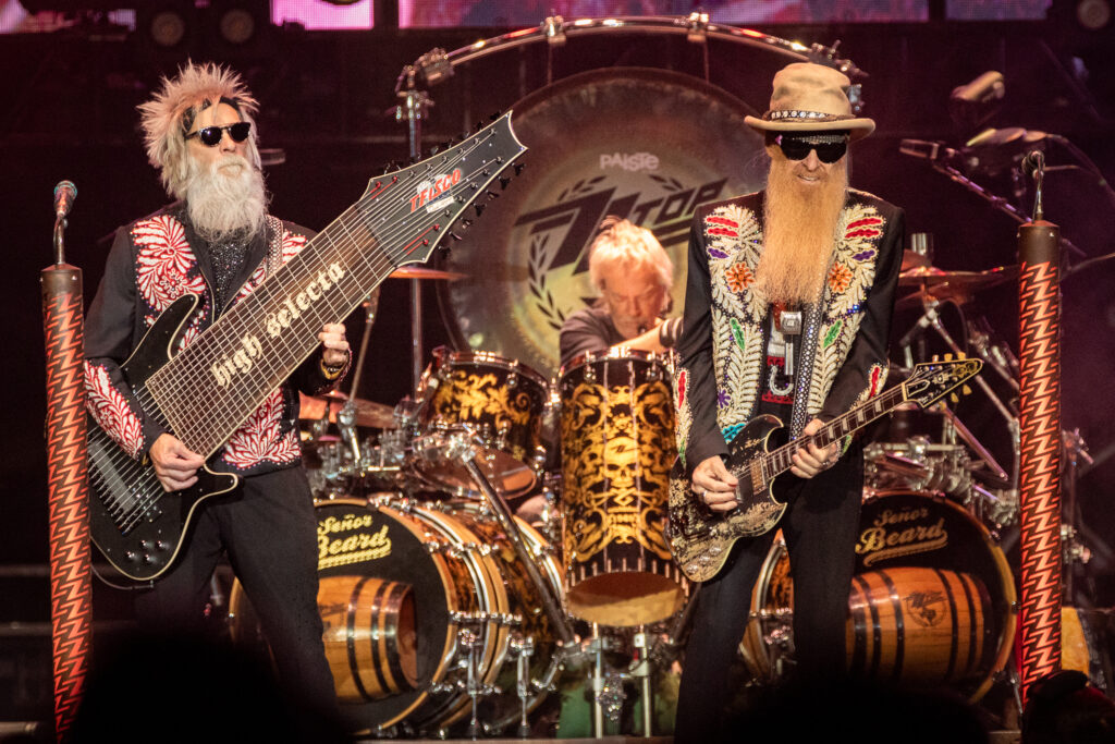 a decedat frank beard bateristul trupei zz top la varsta de 77 de ani