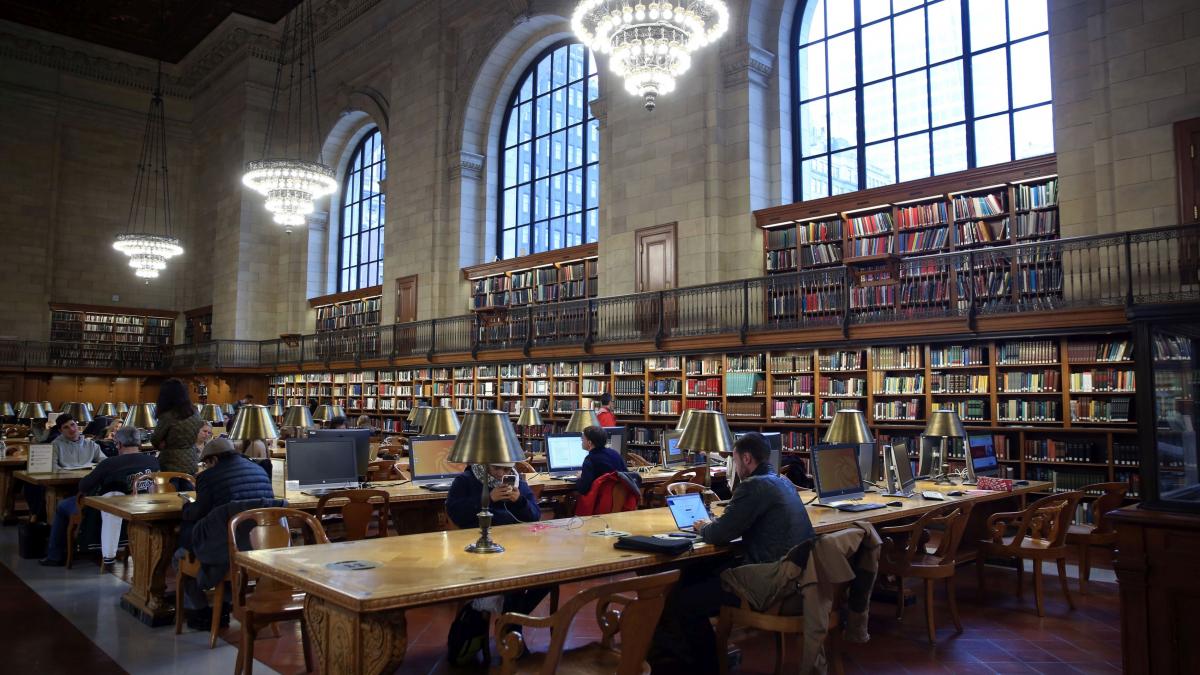 cum teoria franceza a cucerit statele unite miscarea care a petruns in universitatile americane si a