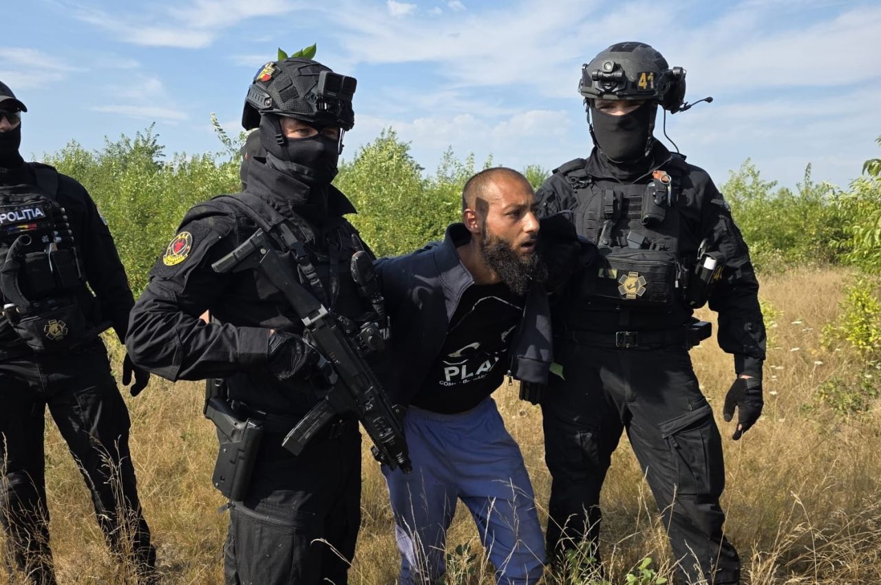 foto detinutul evadat din baia mare a fost capturat dupa doua zile de cautari polititii l au descoperit in