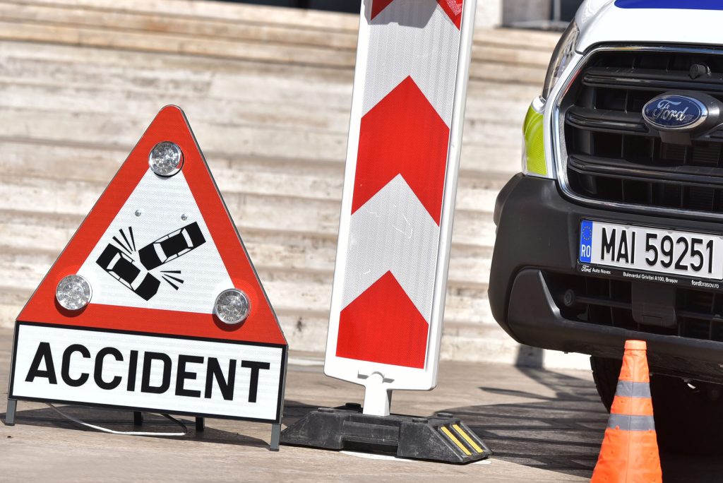 tragedie pe drumurile din dambovita cinci persoane si au pierdut viata intr un accident provocat de un sofer fara permis