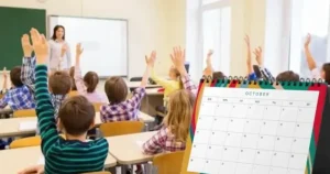 Câte zile libere vor avea elevii în prima vacanță din anul școlar 2026–2027